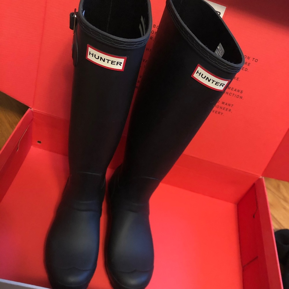 Hunter Black Original Women’s Tall Rainboots